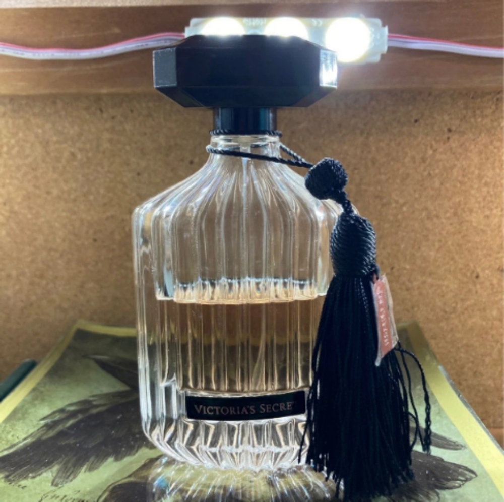 Victoria Secret Intense Eau De Parfum (Discontinued)